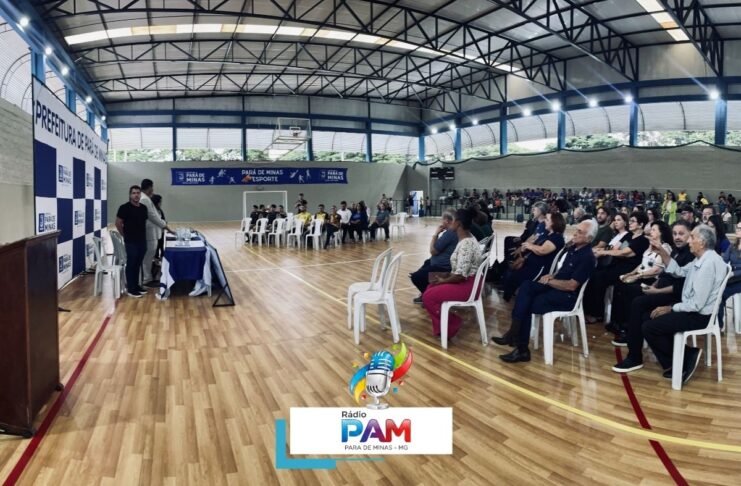 Novo piso da Quadra Daniel Barbosa é inaugurado em Pará de Minas